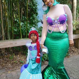 Meet your Posher, Deborah